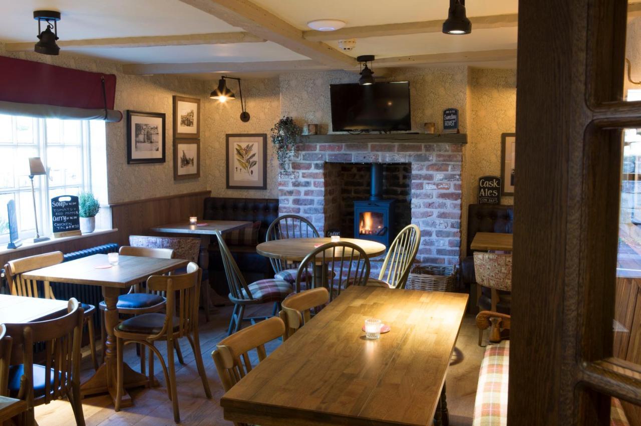 Red Lion Inn Little Budworth Kültér fotó