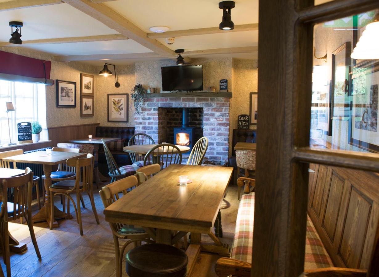 Red Lion Inn Little Budworth Kültér fotó